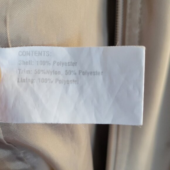 Gallery Woman Long- Hooded Light Beige Overcoat w/Removable Hood Liner (2X) - Picture 12 of 14